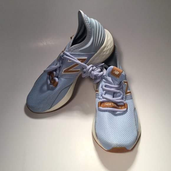 New Balance Sneaker Shoe - Picture 7 of 10